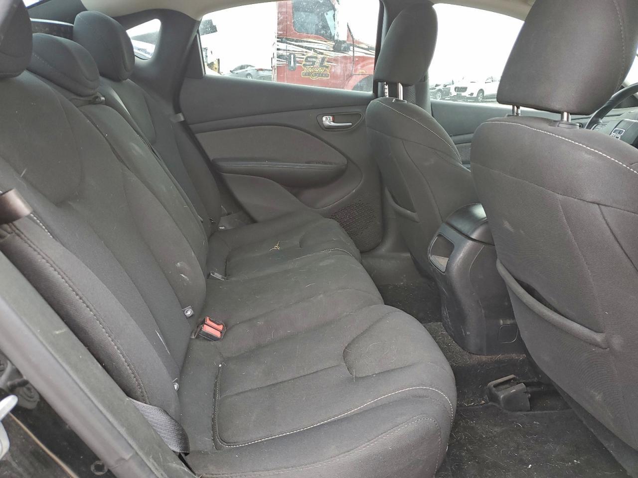 2013 Dodge Dart Sxt - zdjęcie 10