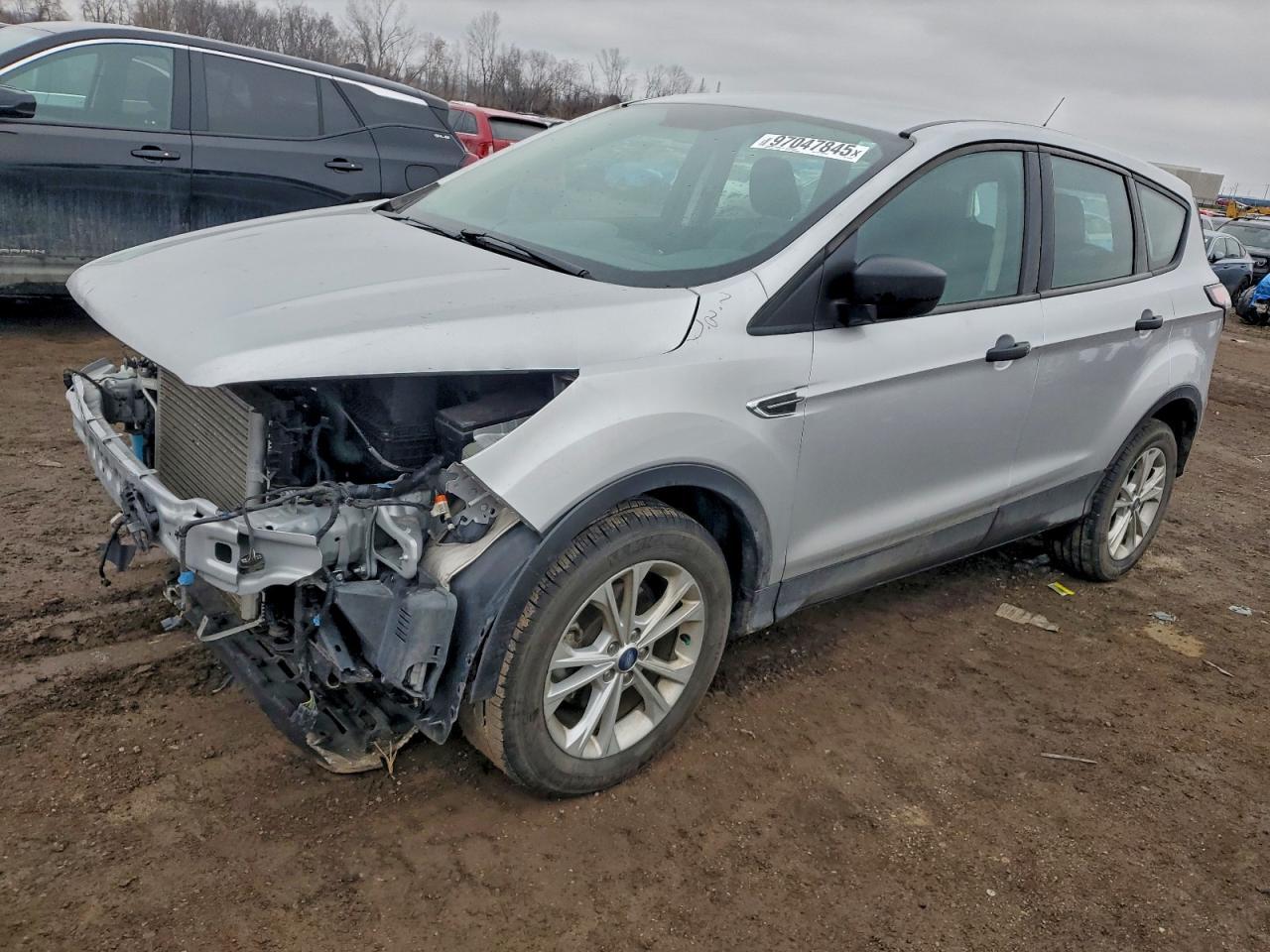 2018 Ford Escape S - zdjęcie główne