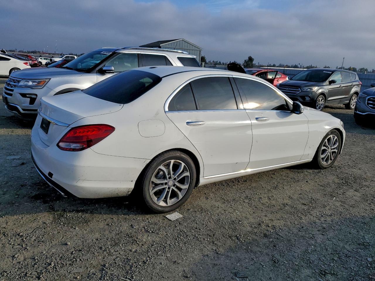 2017 Mercedes-Benz C 300 - zdjęcie 3