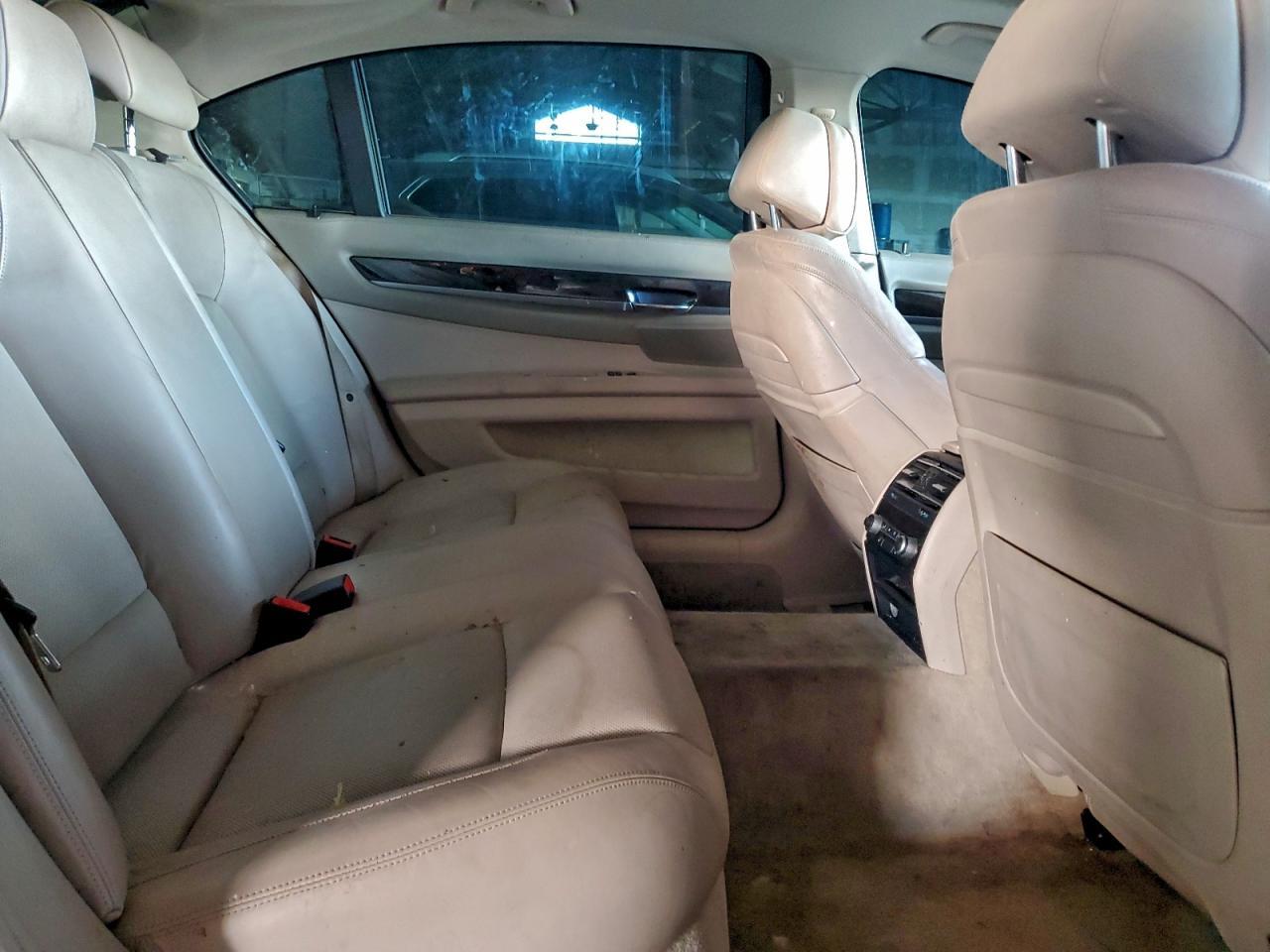 2013 BMW 750 Lxi - zdjęcie 10