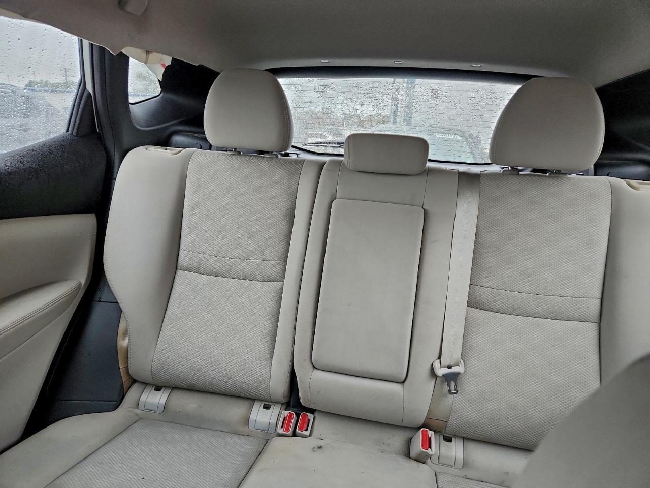 2018 Nissan Rogue Sport S - zdjęcie 10