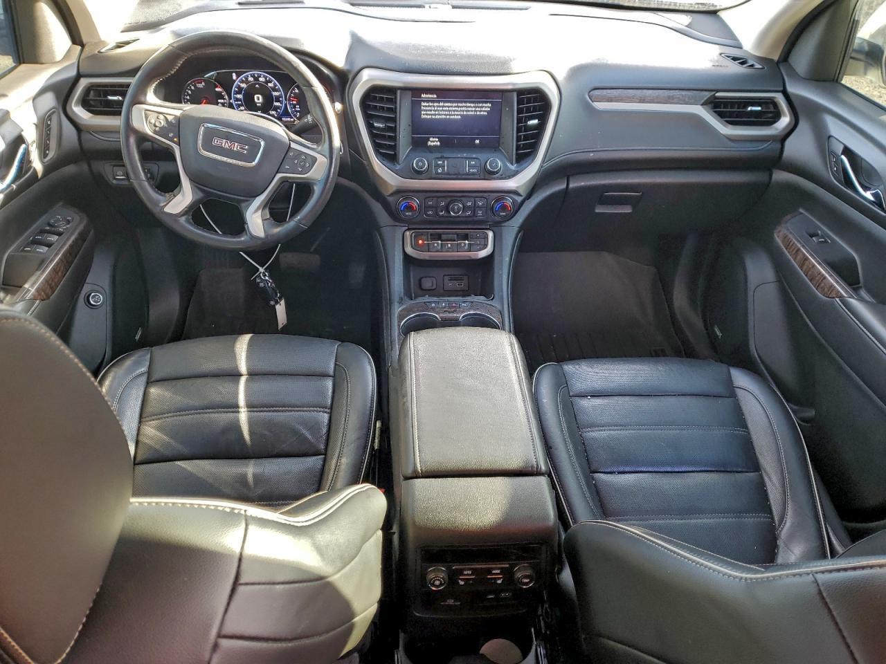 2020 GMC Acadia Denali - zdjęcie 8