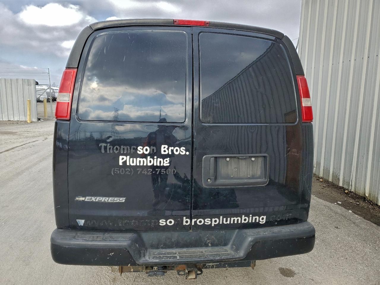 2017 Chevrolet Express G2500 - zdjęcie 6
