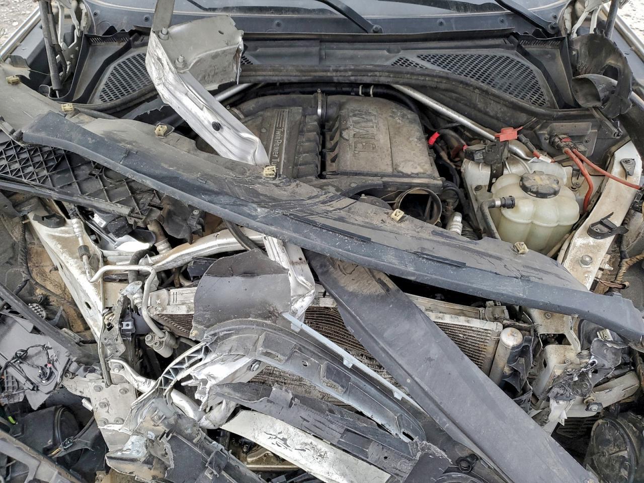 2016 BMW X5 xDrive35I - zdjęcie 12