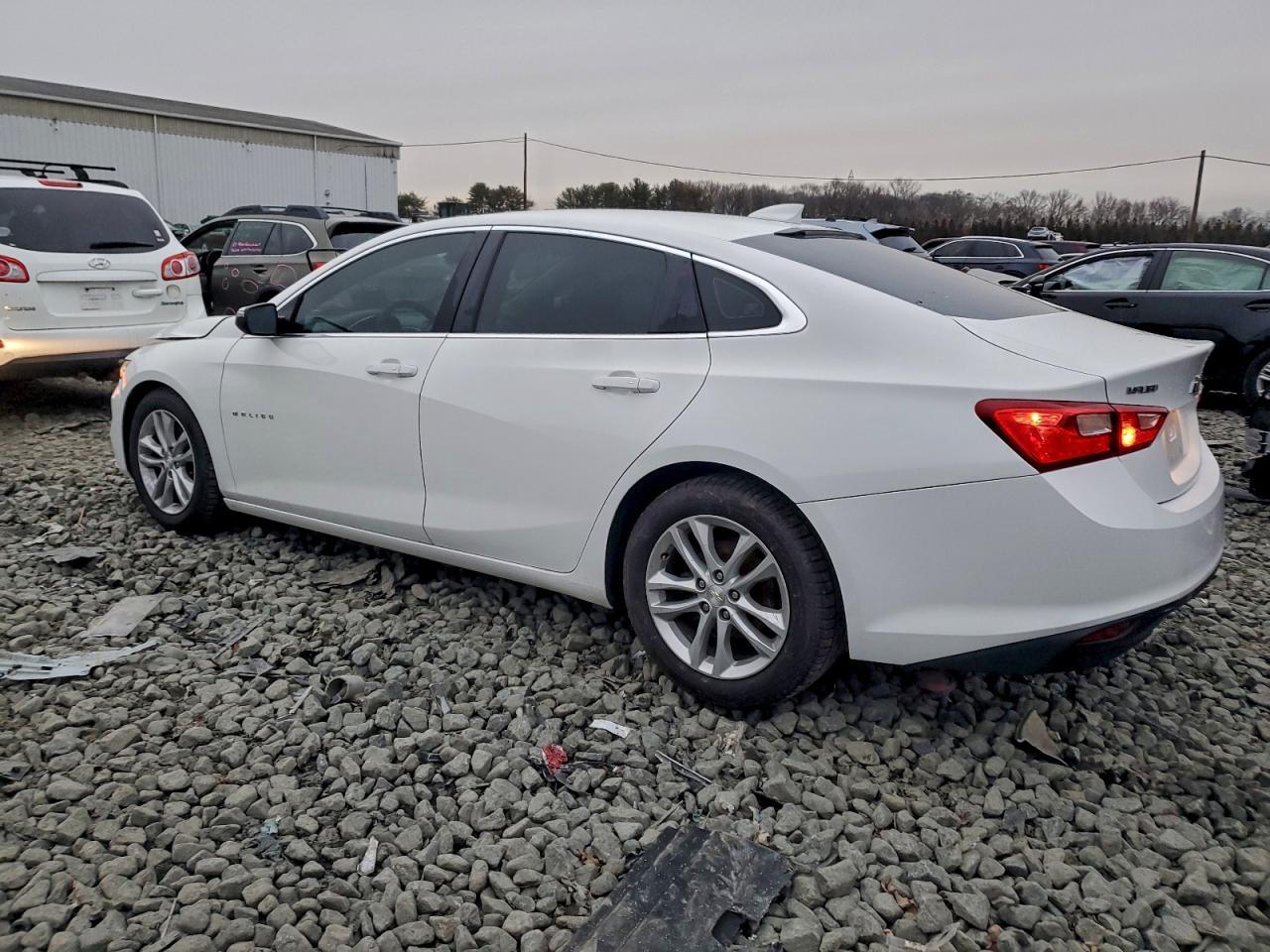 2017 Chevrolet Malibu Lt - zdjęcie 2