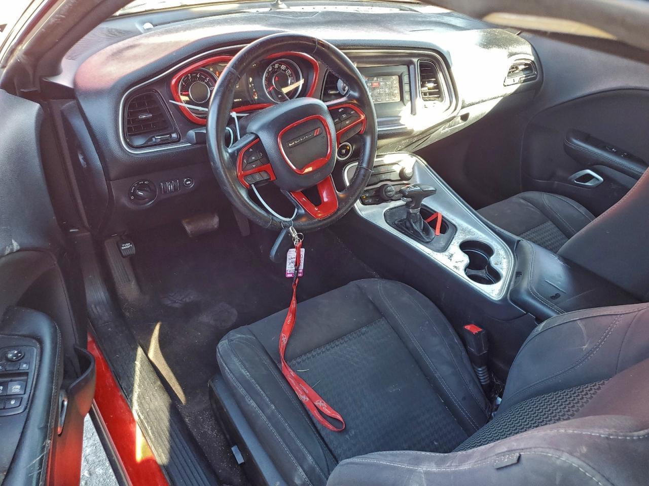 2015 Dodge Challenger Sxt - zdjęcie 8