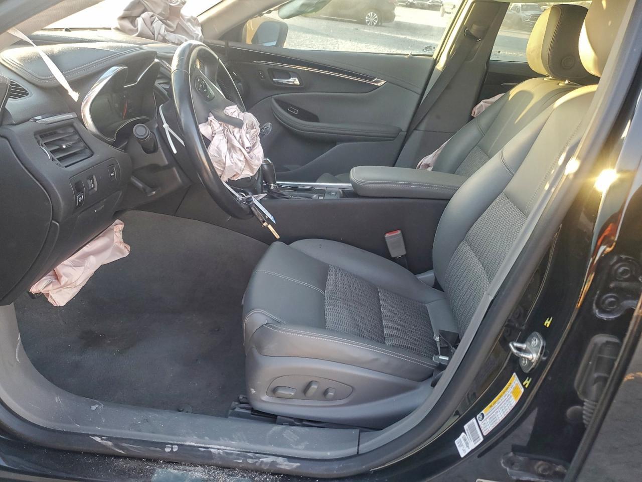 2019 Chevrolet Impala Lt - zdjęcie 7