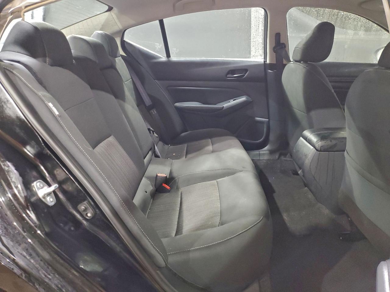 2025 Nissan Altima Sv - zdjęcie 10