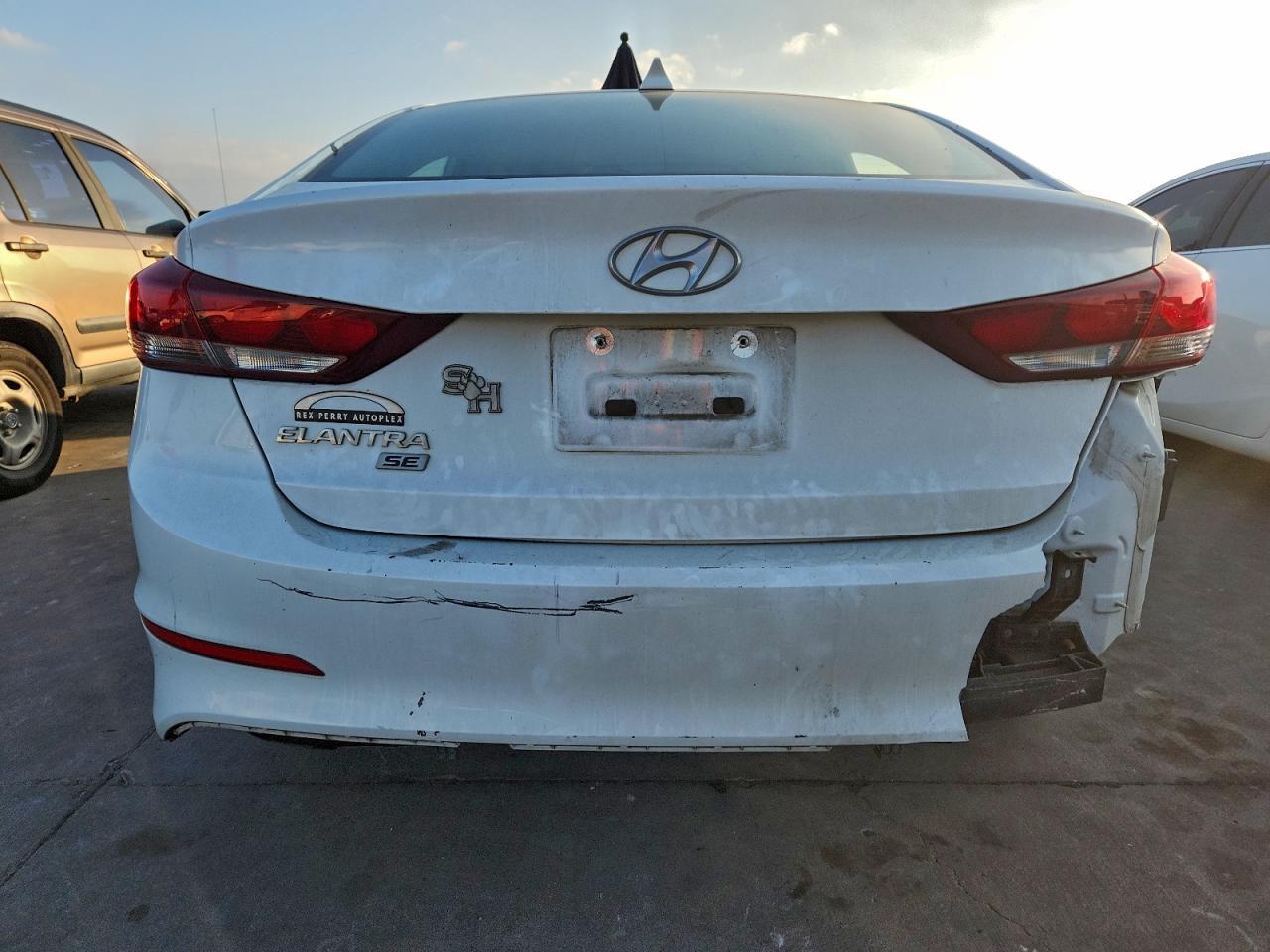 2017 Hyundai Elantra Se - zdjęcie 6