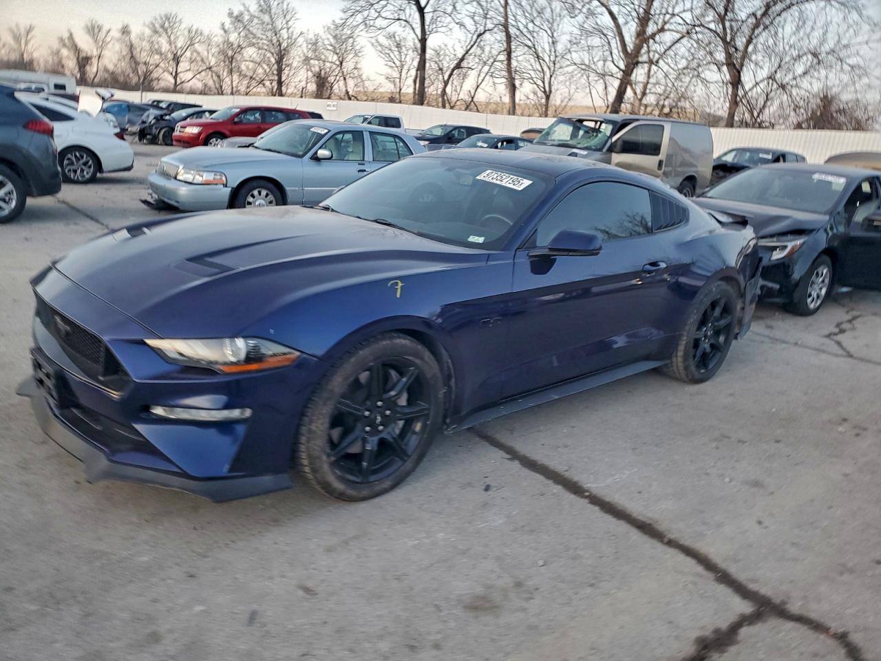 2020 Ford Mustang Gt - zdjęcie główne
