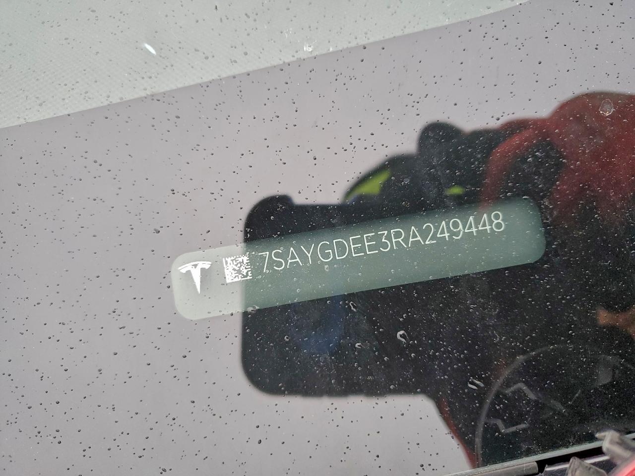 2024 Tesla Model Y - zdjęcie 13