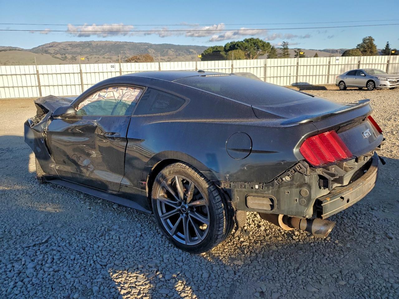 2016 Ford Mustang Gt - zdjęcie 2