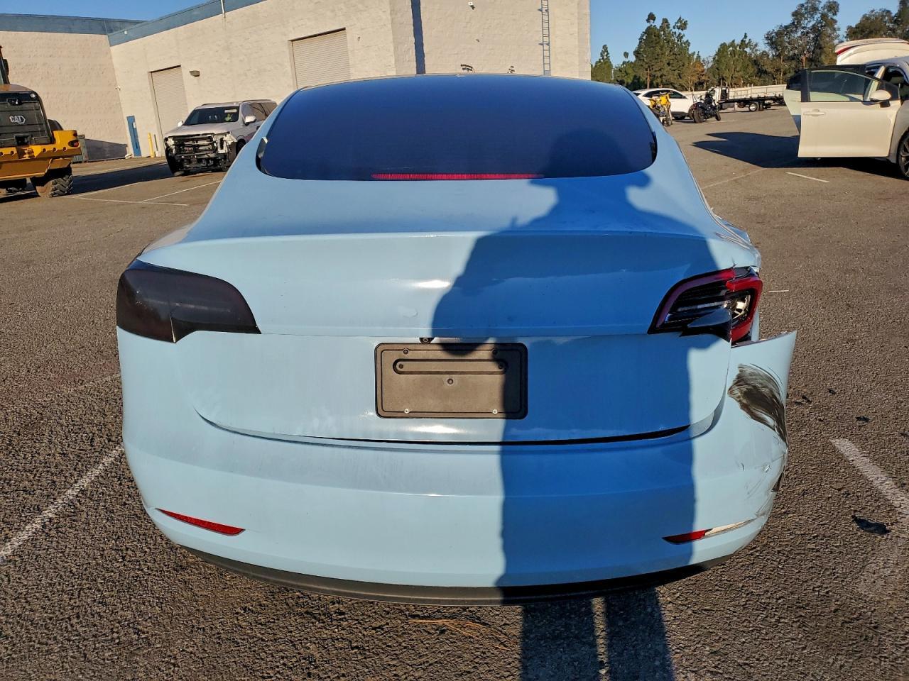 2021 Tesla Model 3 - zdjęcie 6