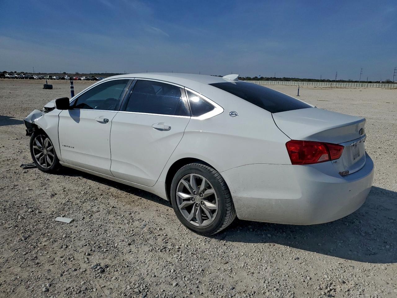 2016 Chevrolet Impala Lt - zdjęcie 2