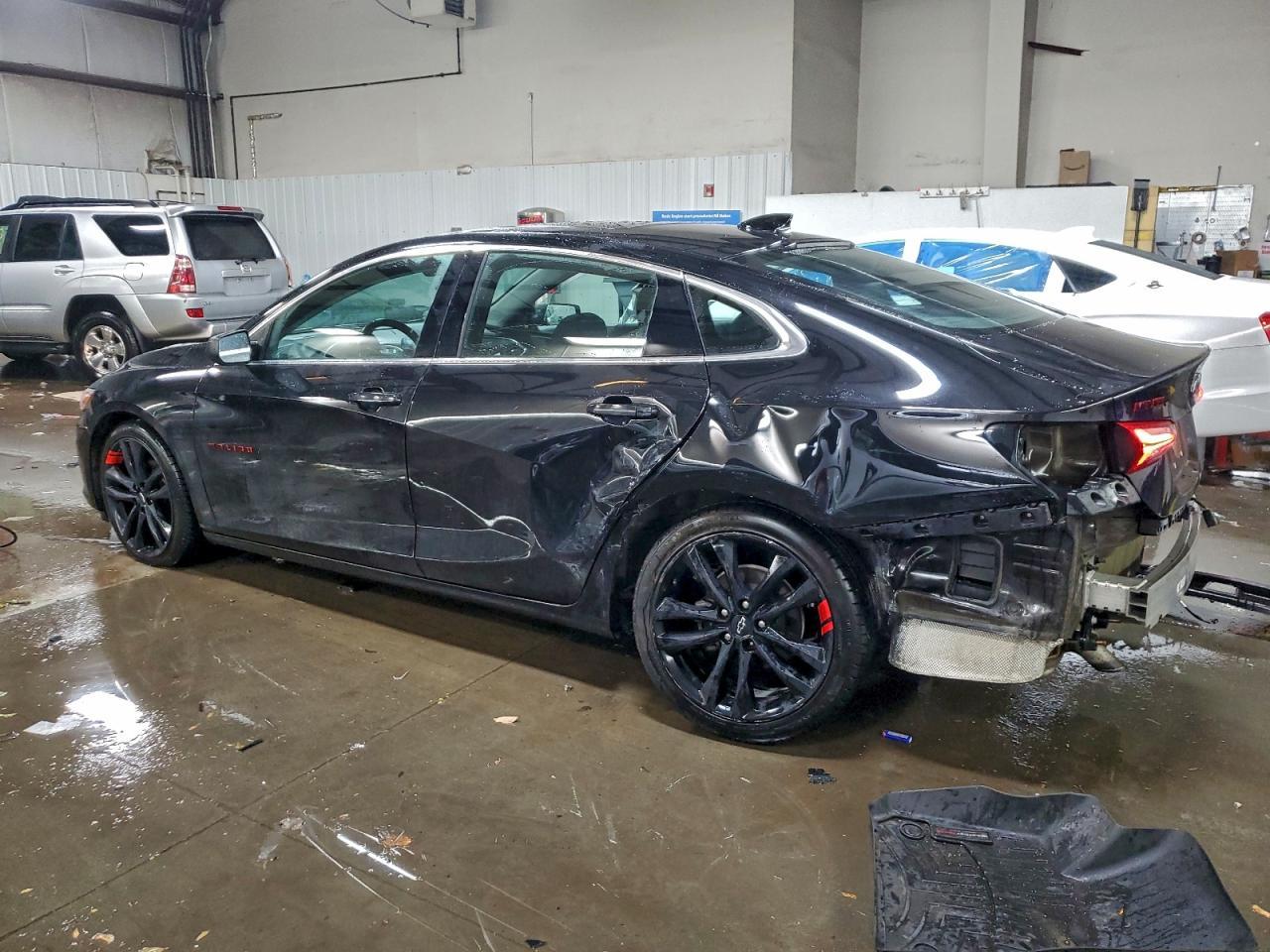 2021 Chevrolet Malibu Lt - zdjęcie 2