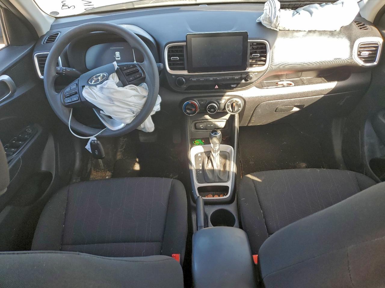 2025 Hyundai Venue Se - zdjęcie 8