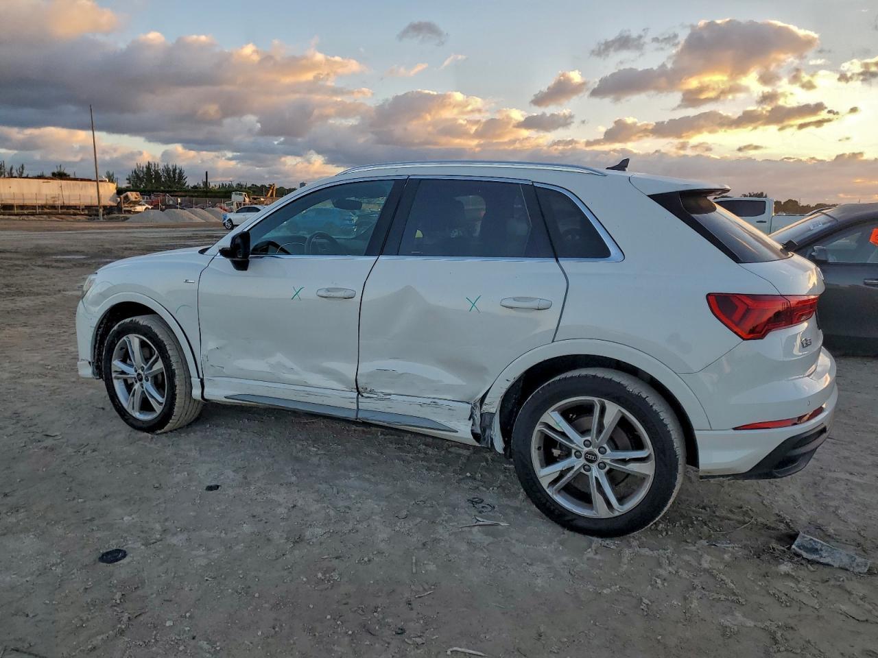 2023 Audi Q3 Premium S Line 45 - zdjęcie 2