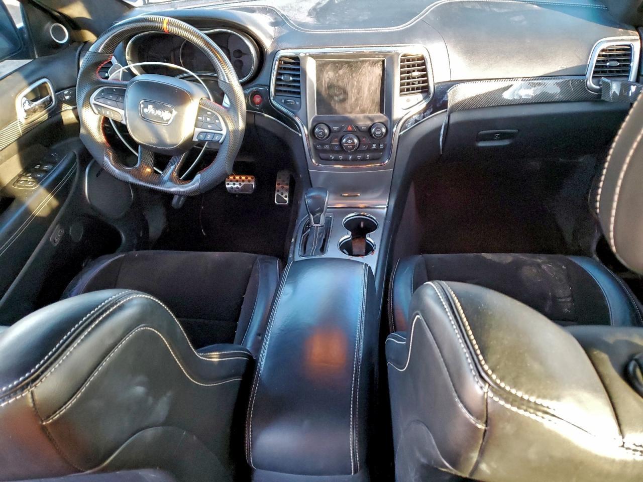 2017 Jeep Grand Cherokee Srt-8 - zdjęcie 8