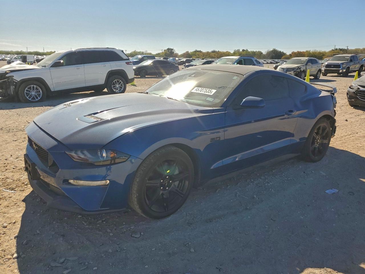 2022 Ford Mustang Gt - zdjęcie główne
