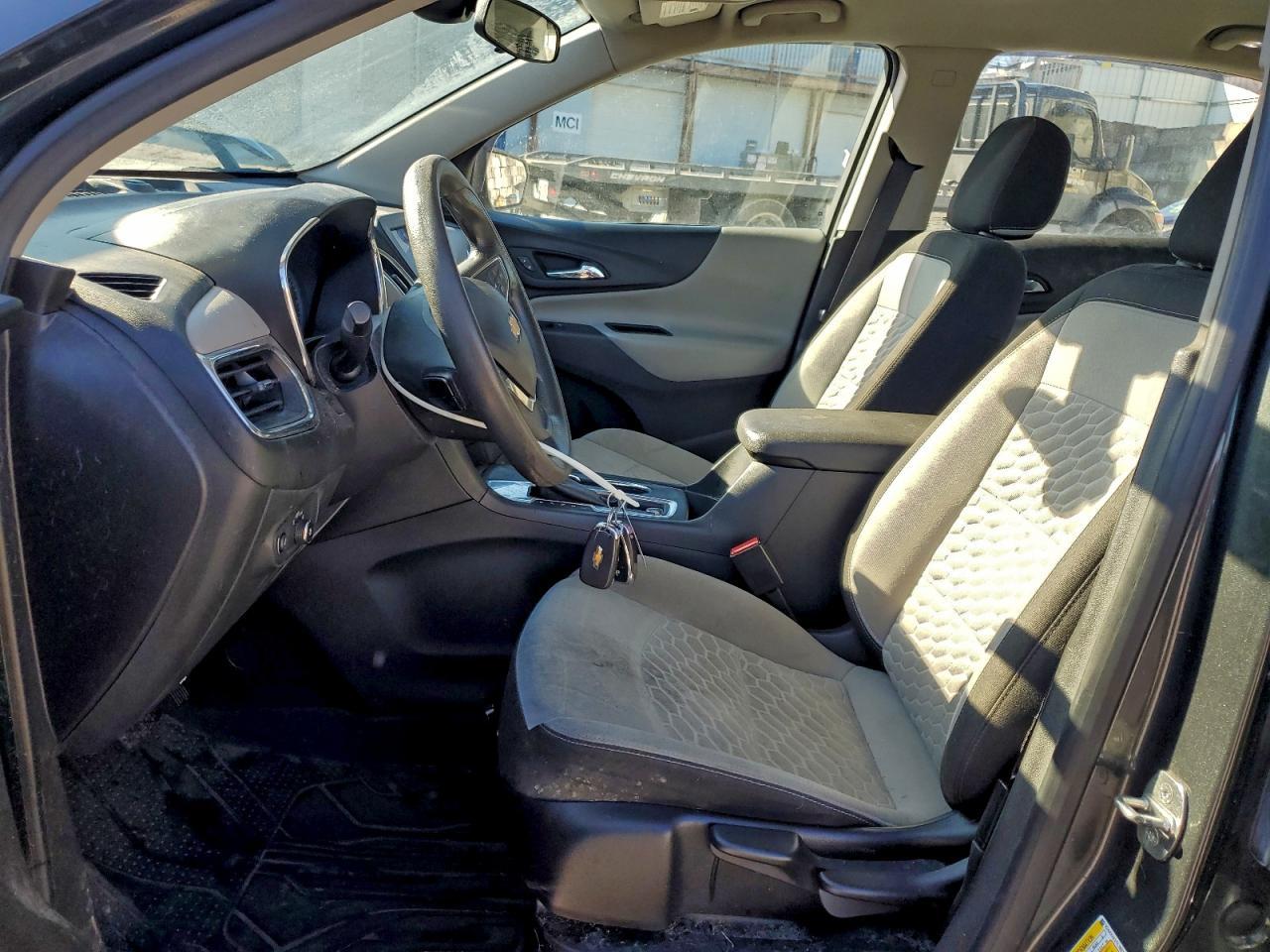 2020 Chevrolet Equinox Ls - zdjęcie 7