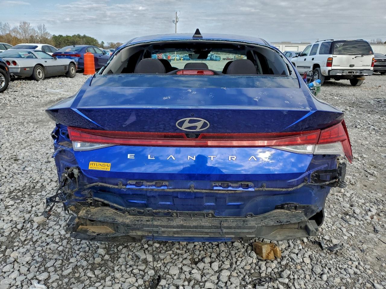 2024 Hyundai Elantra Sel - zdjęcie 6