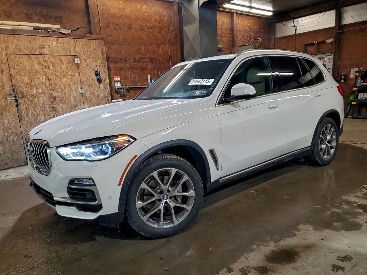 2019 BMW X5 xDrive40I - zdjęcie główne