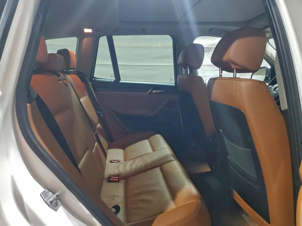 2016 BMW X3 xDrive28I - zdjęcie 11