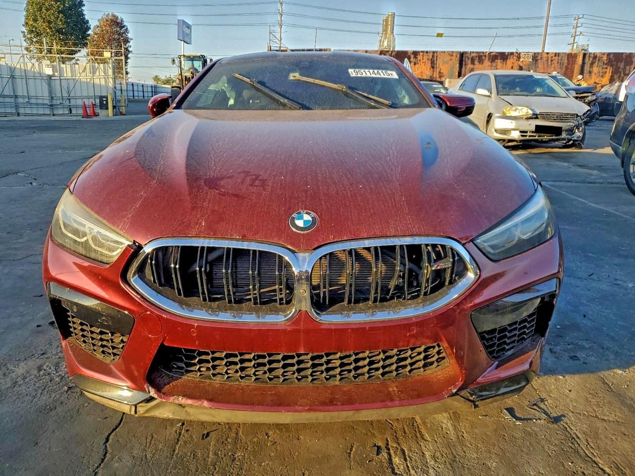 2022 BMW M8 - zdjęcie 5