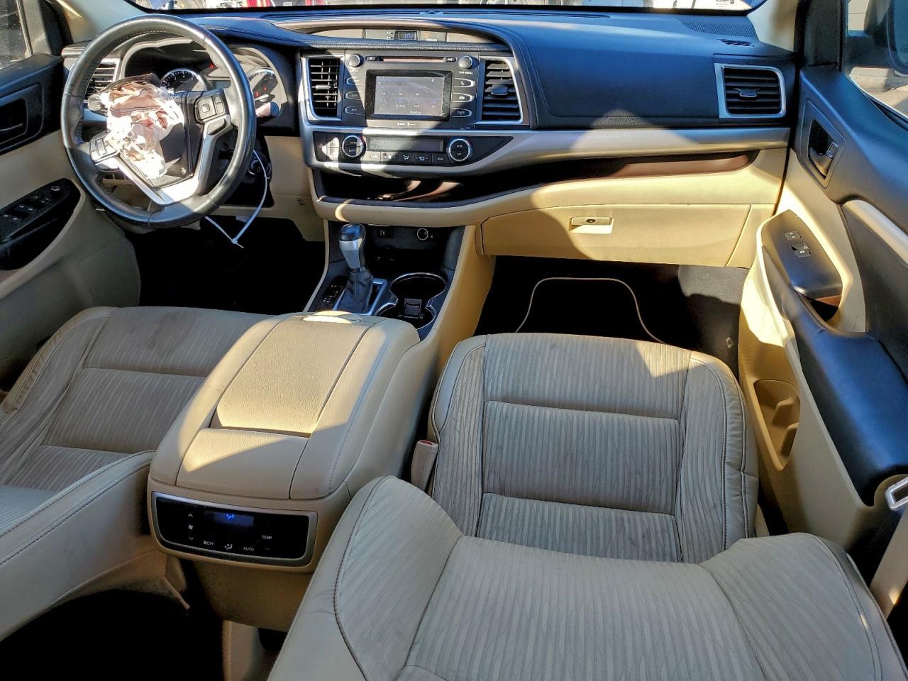 2014 Toyota Highlander Le - zdjęcie 8