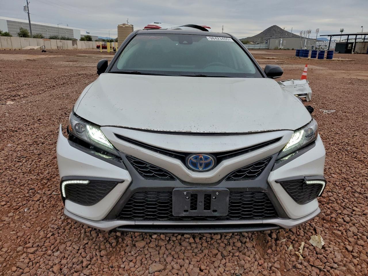 2022 Toyota Camry Xse - zdjęcie 5