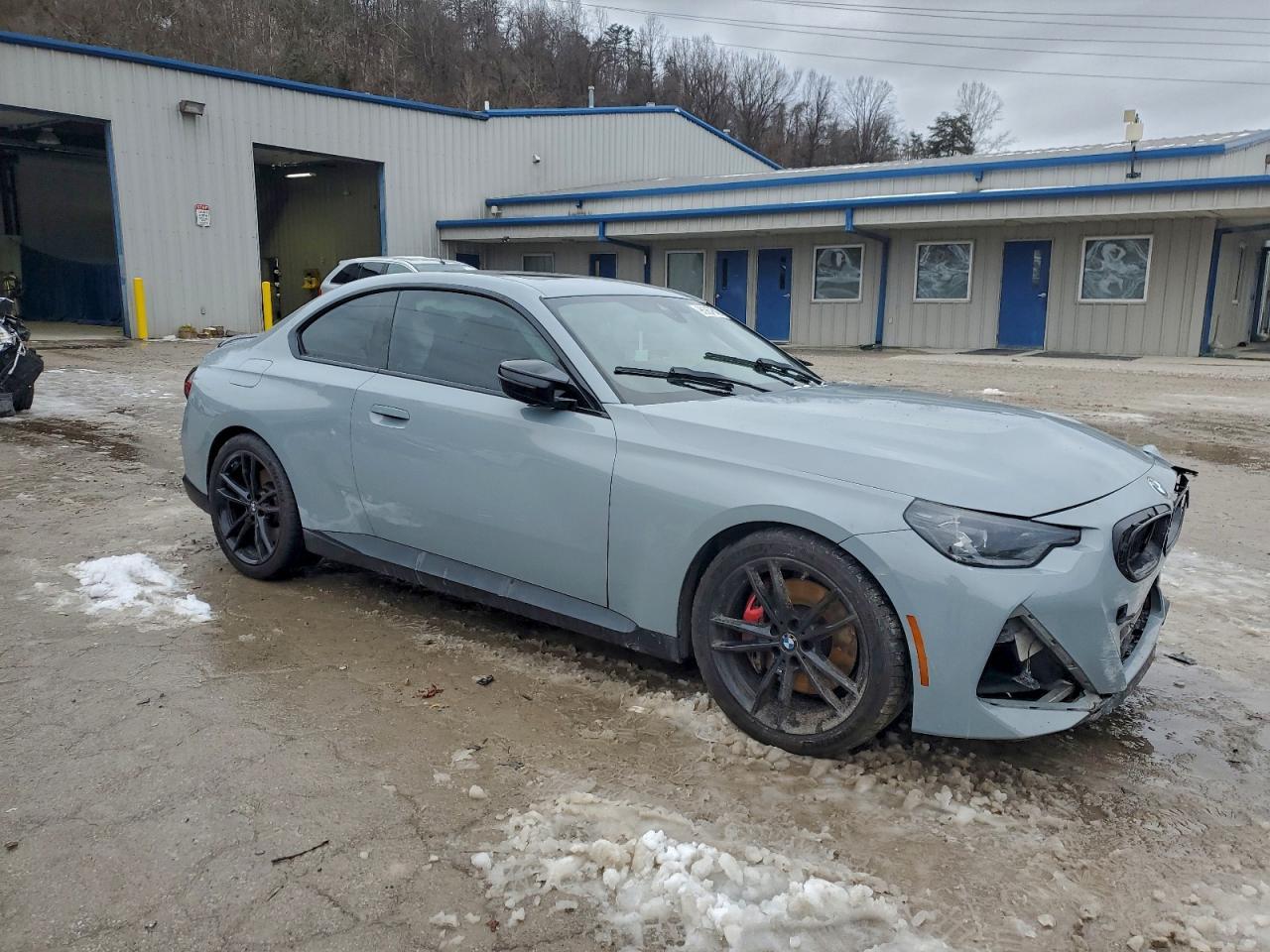 2024 BMW M240Xi - zdjęcie 4