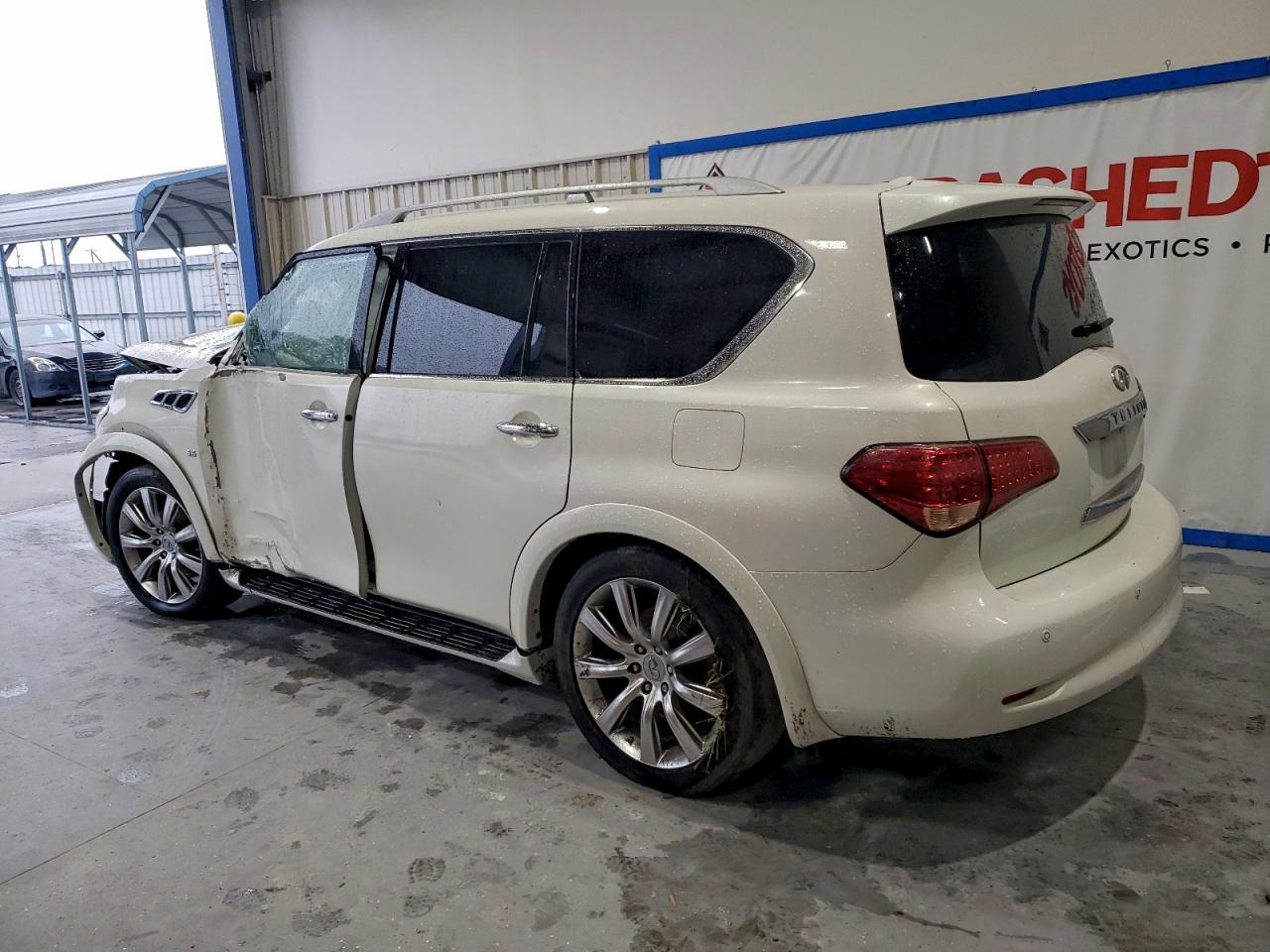 2014 Infiniti Qx80 - zdjęcie 2