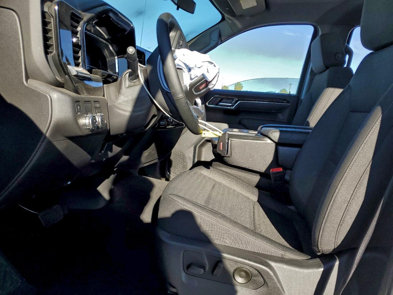 2025 GMC Sierra C1500 Elevation - zdjęcie 7