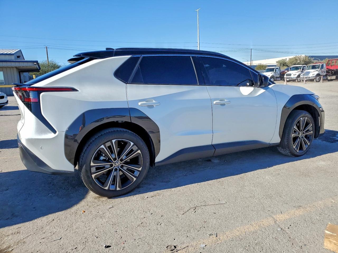 2024 Toyota Bz4X Xle - zdjęcie 3