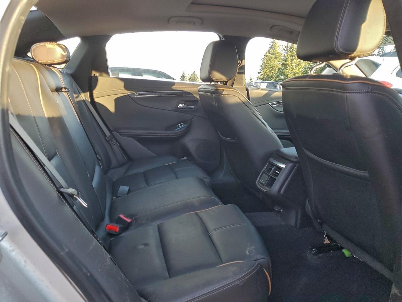 2019 Chevrolet Impala Premier - zdjęcie 10