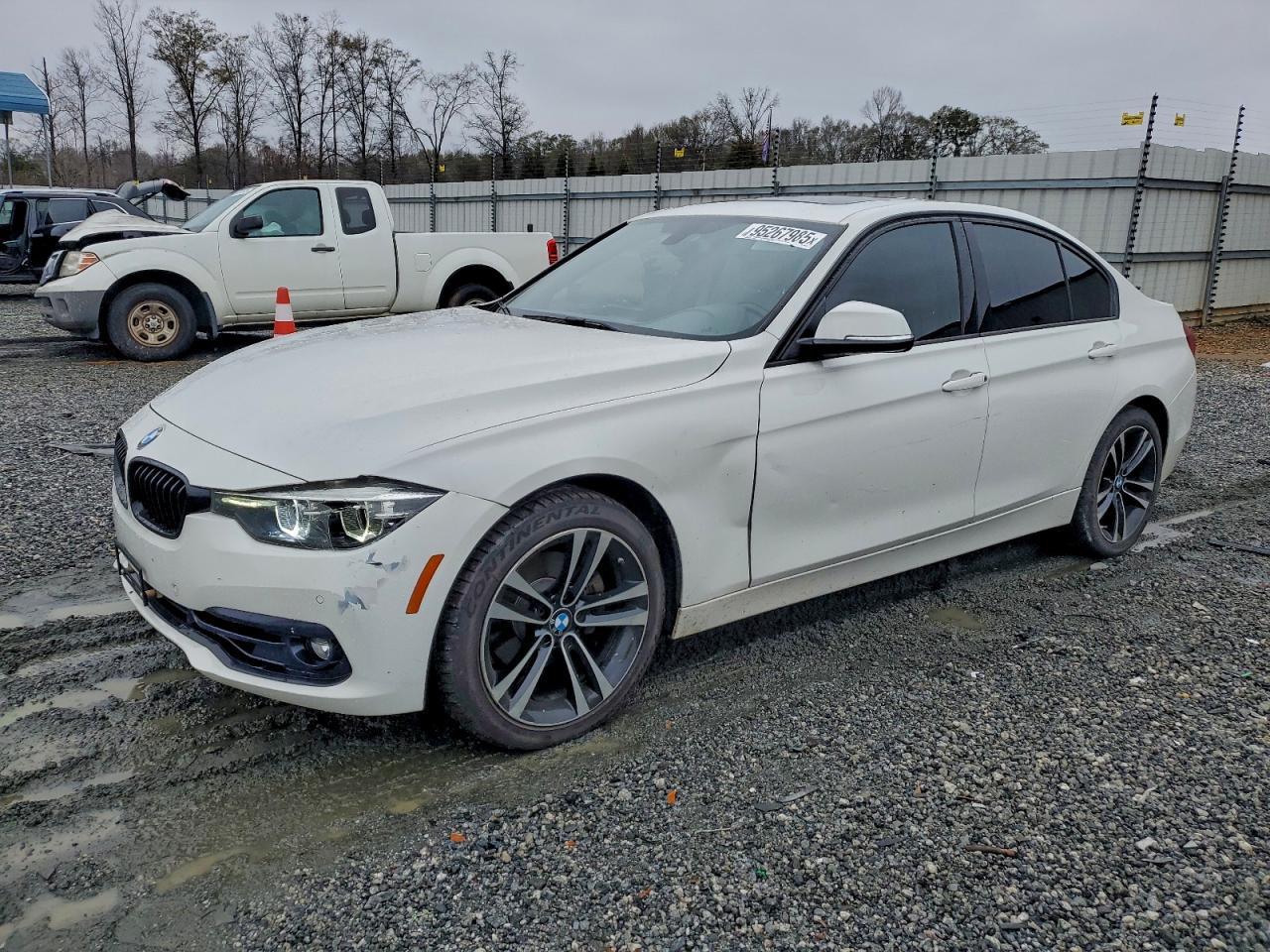 2018 BMW 330 I - zdjęcie główne