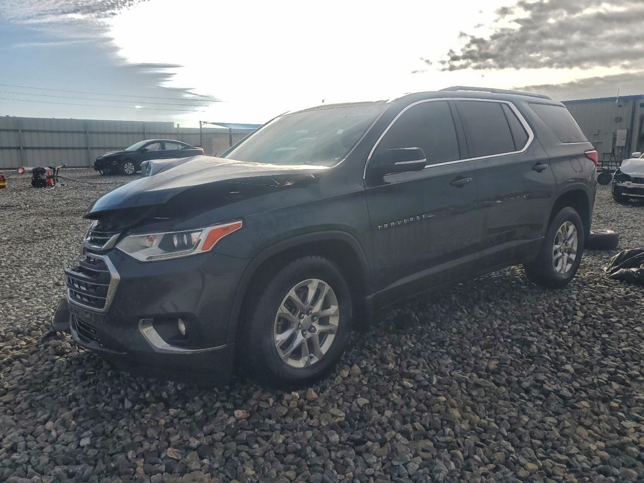 2021 Chevrolet Traverse Lt - zdjęcie główne