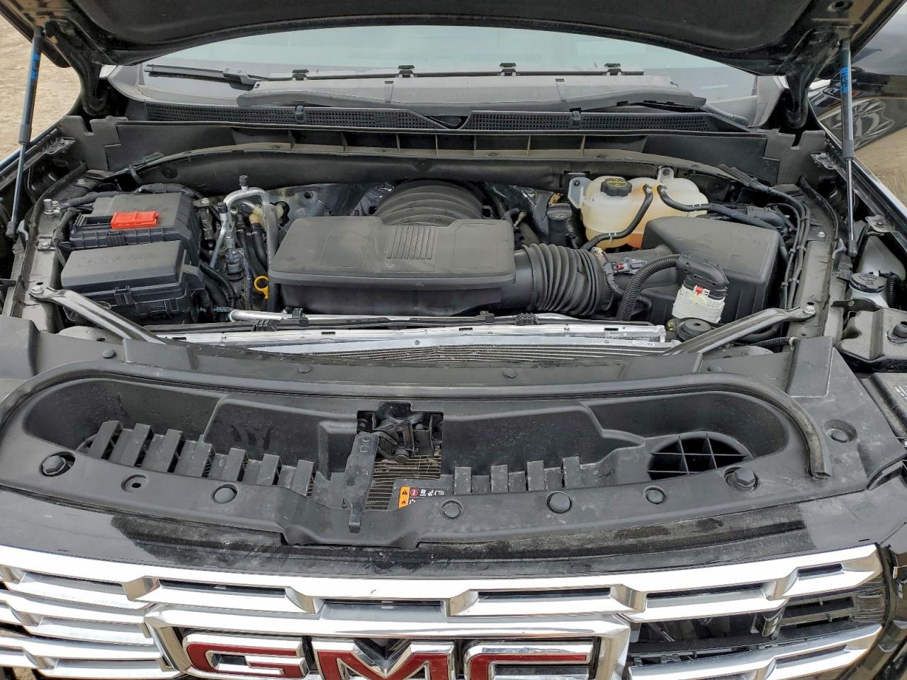 2025 GMC Yukon Denali - zdjęcie 12