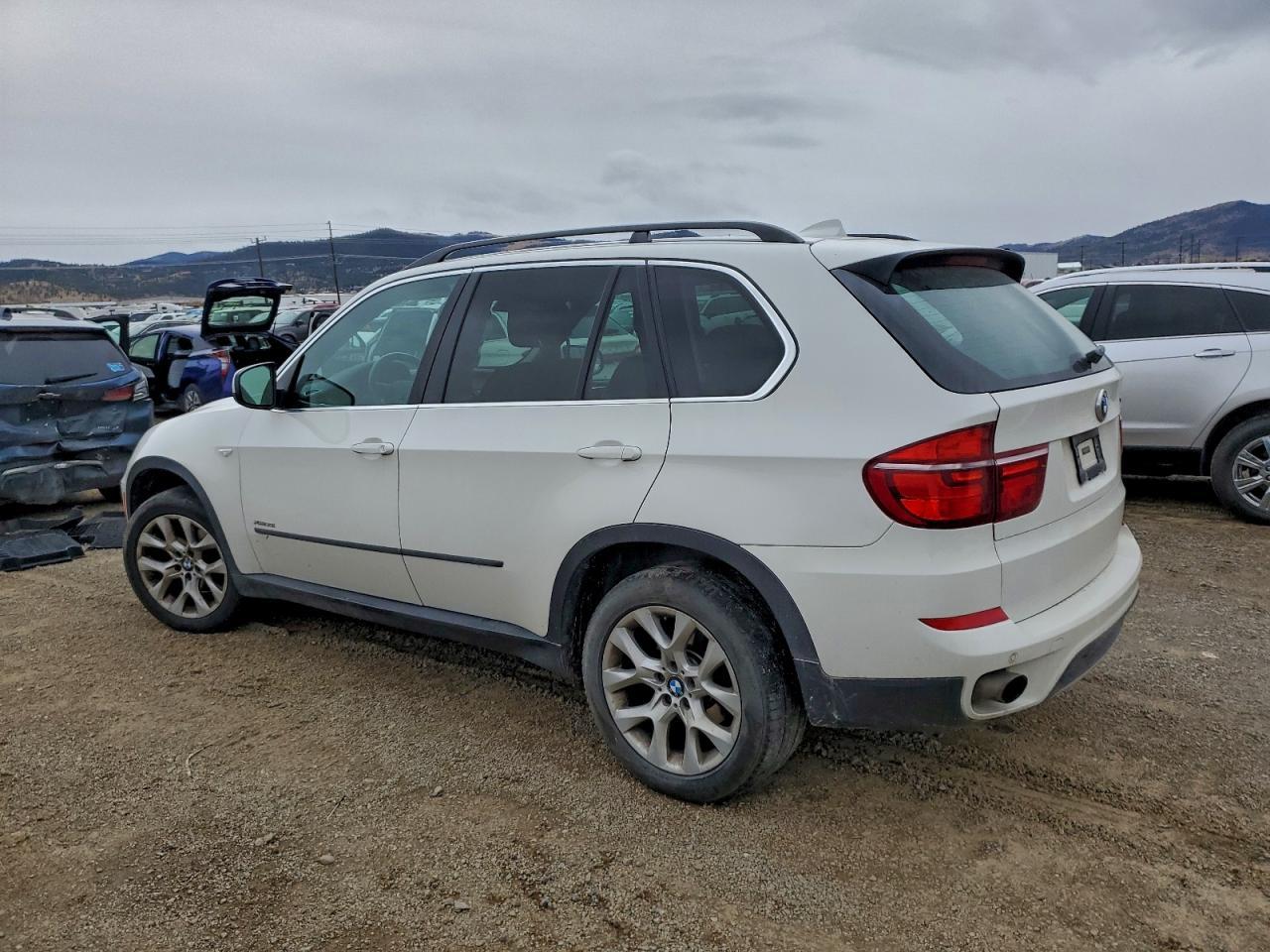 2013 BMW X5 xDrive35I - zdjęcie 2