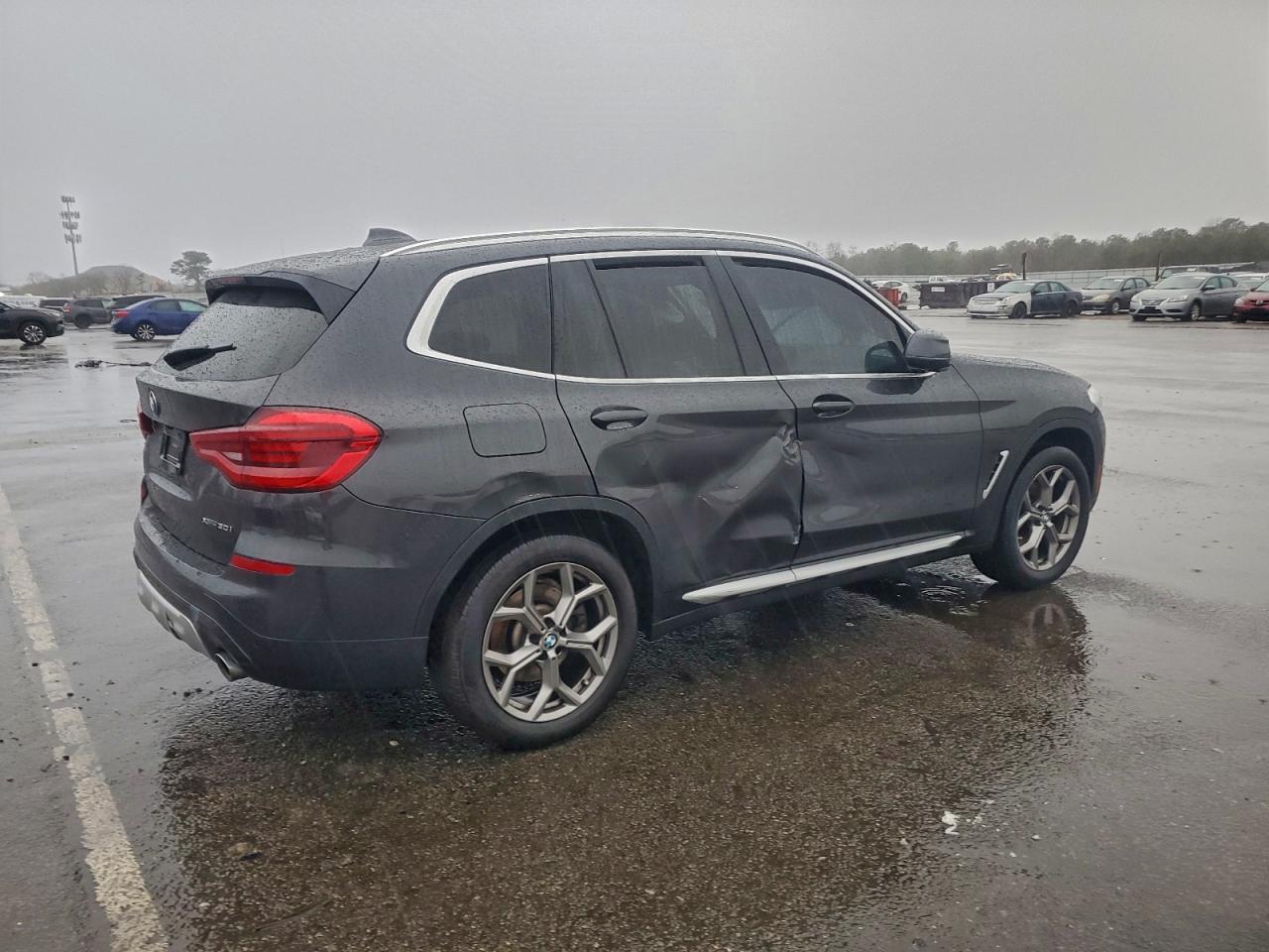 2021 BMW X3 xDrive30I - zdjęcie 3
