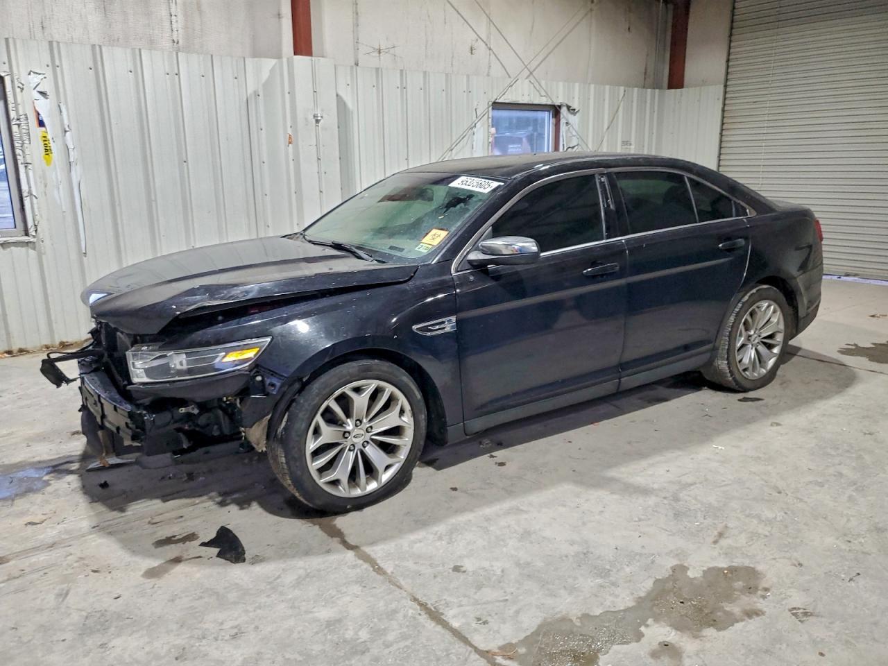 2019 Ford Taurus Limited - zdjęcie główne