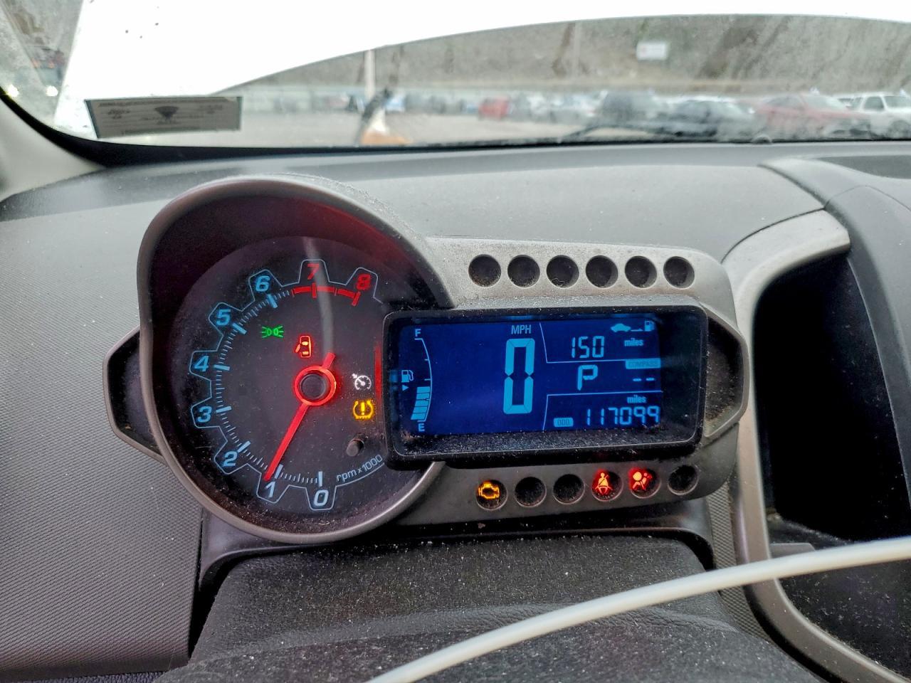 2016 Chevrolet Sonic Lt - zdjęcie 9