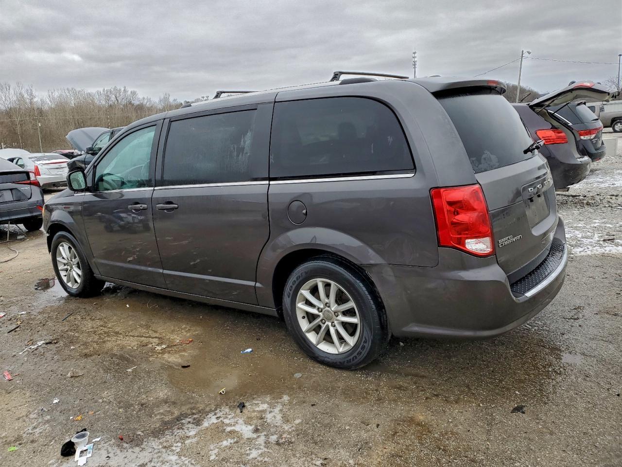 2019 Dodge Grand Caravan Sxt - zdjęcie 2