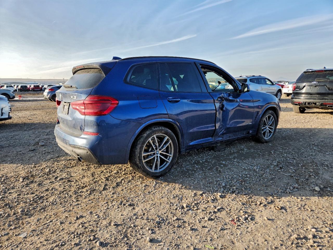 2018 BMW X3 xDrive30I - zdjęcie 3
