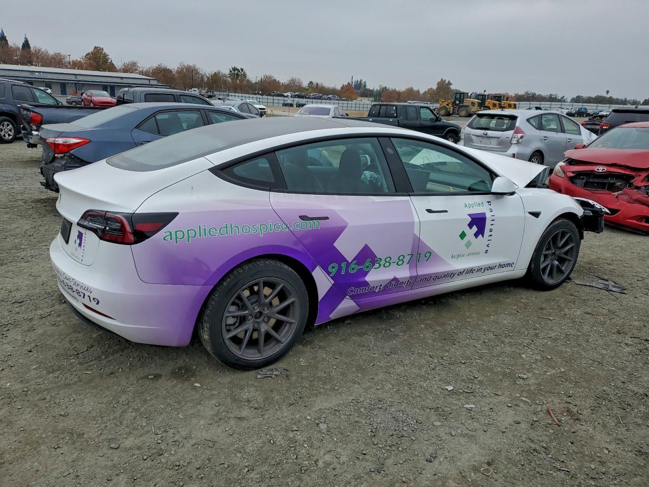 2022 Tesla Model 3 - zdjęcie 3