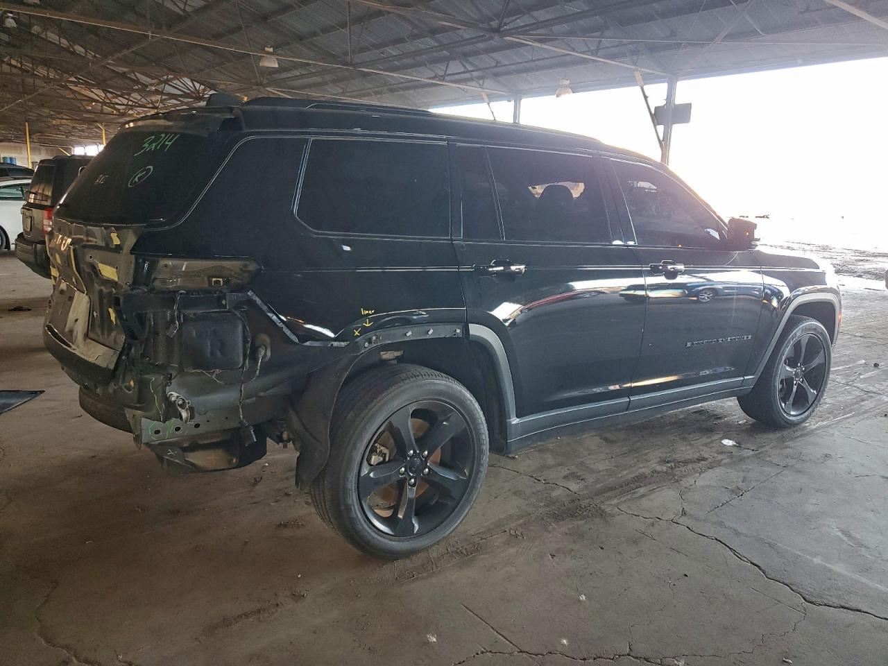 2023 Jeep Grand Cherokee L Laredo - zdjęcie 3