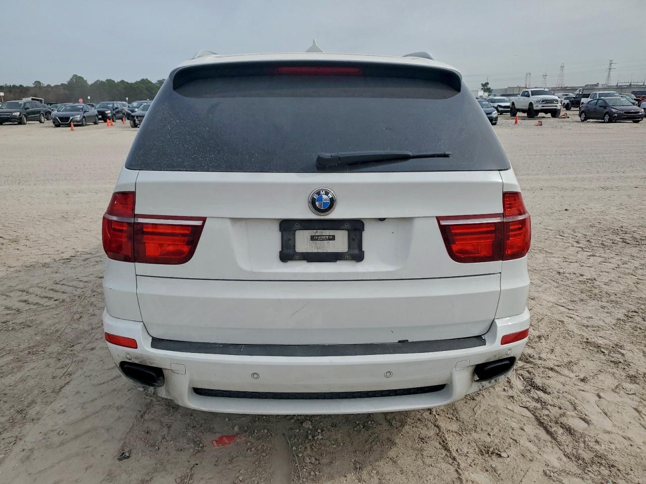 2013 BMW X5 xDrive50I - zdjęcie 6