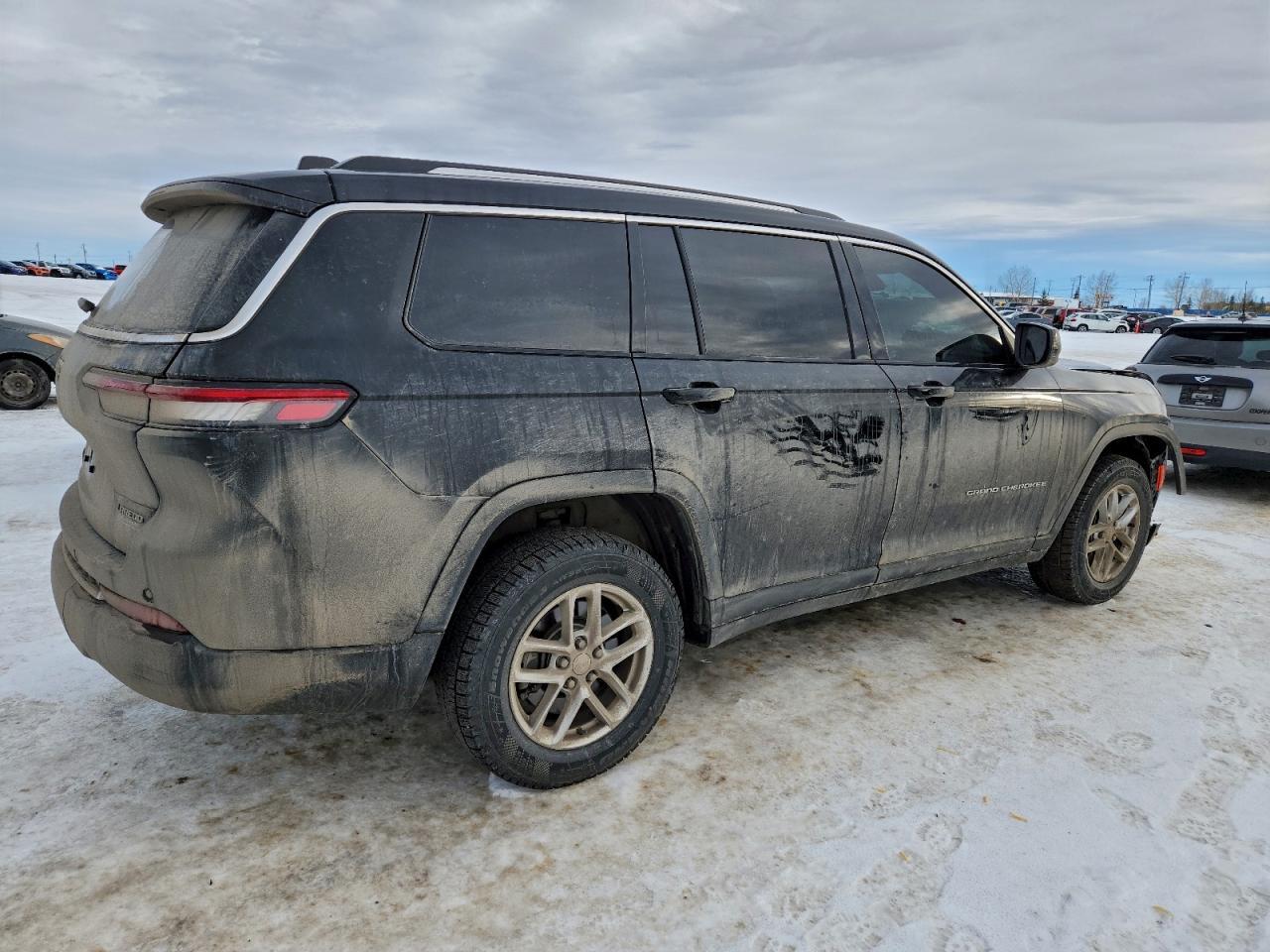 2023 Jeep Grand Cherokee L Laredo - zdjęcie 3