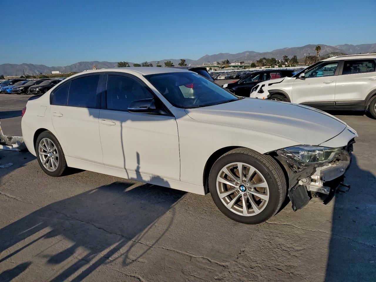 BMW Seria 3 - zdjęcie 4