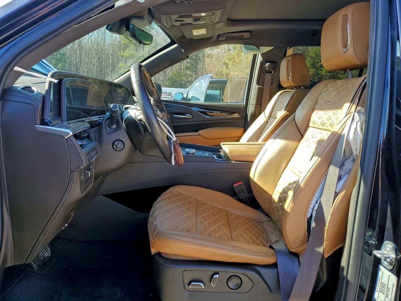 2022 Cadillac Escalade Premium Luxury - zdjęcie 7